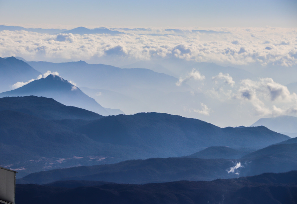 登雪山鸟瞰苍茫云海;环洱海近览"风花雪月"昆明,大理