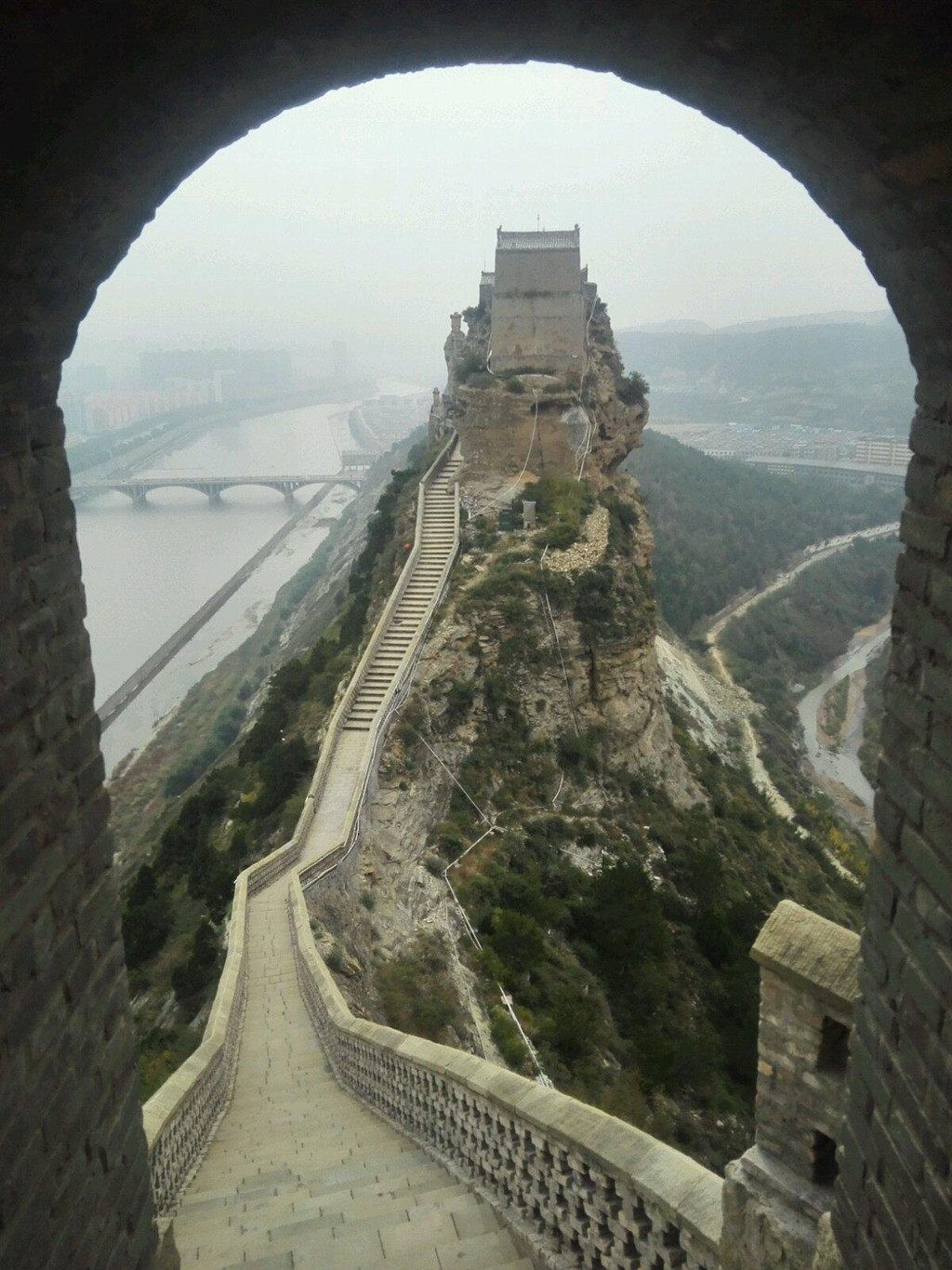 陕西神木二郎山                            