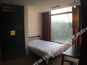 金秀盘王谷和养居酒店预订价格,联系电话\位置地址