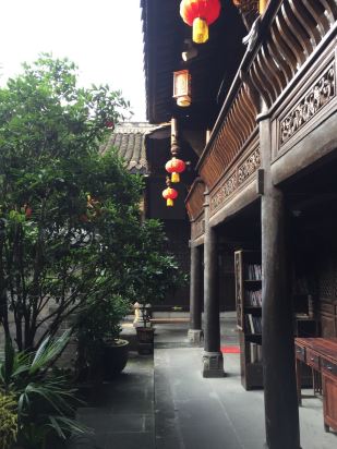 阆中镇江楼客栈(原纪家宅院)