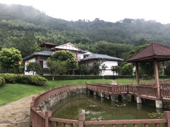 大邑花水湾樱花柏栎度假酒店(原花水湾中旅樱花宾馆)