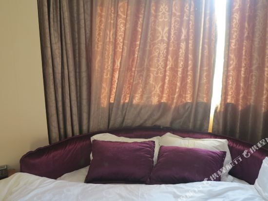 淮安金瑞祥商务宾馆_Rebecca