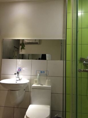 易佰连锁旅店(武汉江汉路地铁站店)预订价格,联