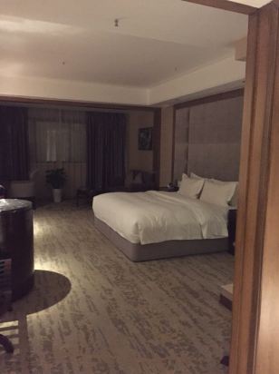 江油恒大假日酒店