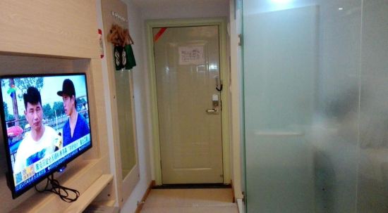 携程网为您推荐逸米酒店(广州永福路店)(原沁园商务酒店)以及酒店预订、价格查询,逸米酒店(广州永福路店)(原沁园商务酒店)信息,酒店地址:永福路自编5号; 涵盖酒店周边设施,酒店交通地图,真实用户点评等信息,同时还可查找广州旅游报价以及广州旅游攻略。 广州酒店预订,广州酒店导航,酒店团购,特价酒店,选携程更放心!