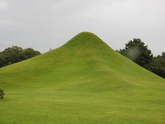 模拟富士山的土丘在城市中有这片绿心静了不少