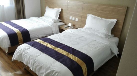 比很多快捷酒店好多了,周边是住宅区,很安静,可以睡个好觉.