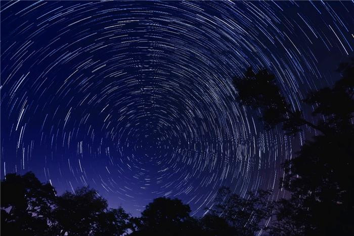 漫漫長夜,與你相約,長白山佛庫倫夜市