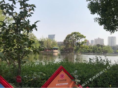 昆明莲花池畔酒店式公寓(教场东路店)