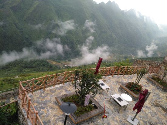 安顺黄果树千寻瀑山居客栈