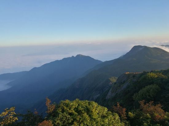 興安貓兒山雲峰閣度假山莊