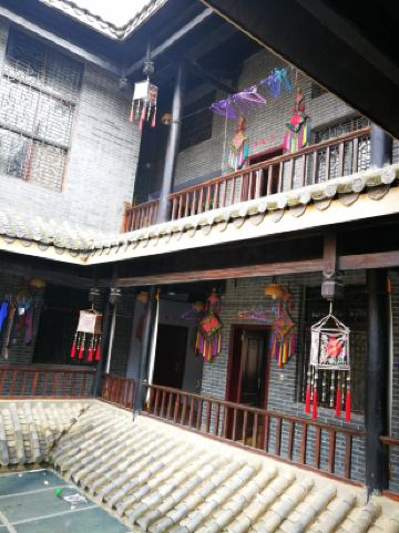 普者黑彝族文化传承客栈