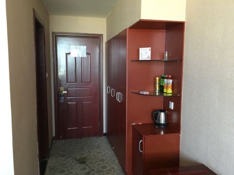 策勒县鹏源大酒店