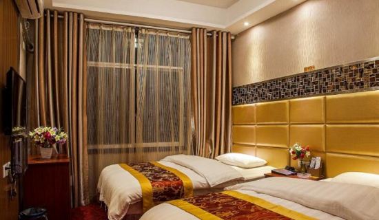 湘西凤凰亲缘客栈(g209(呼北线)分店)