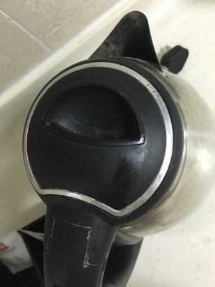 服务态度极差,粗心大意,续房后没有更新房卡,打电话,没有任何抱歉的