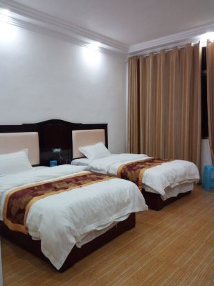 镇宁县黄果树万顺酒店