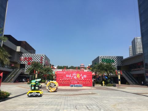 去新会小鸟天堂半小时车程,周边景点都很近.