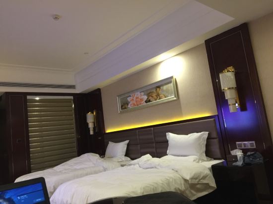 嘉峪关开通大厦