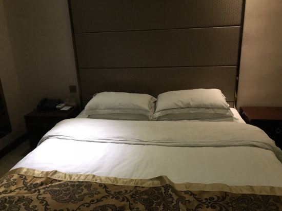 新沂亚欧大酒店(建邺路)