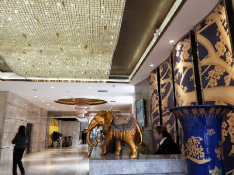 陇县关山大酒店